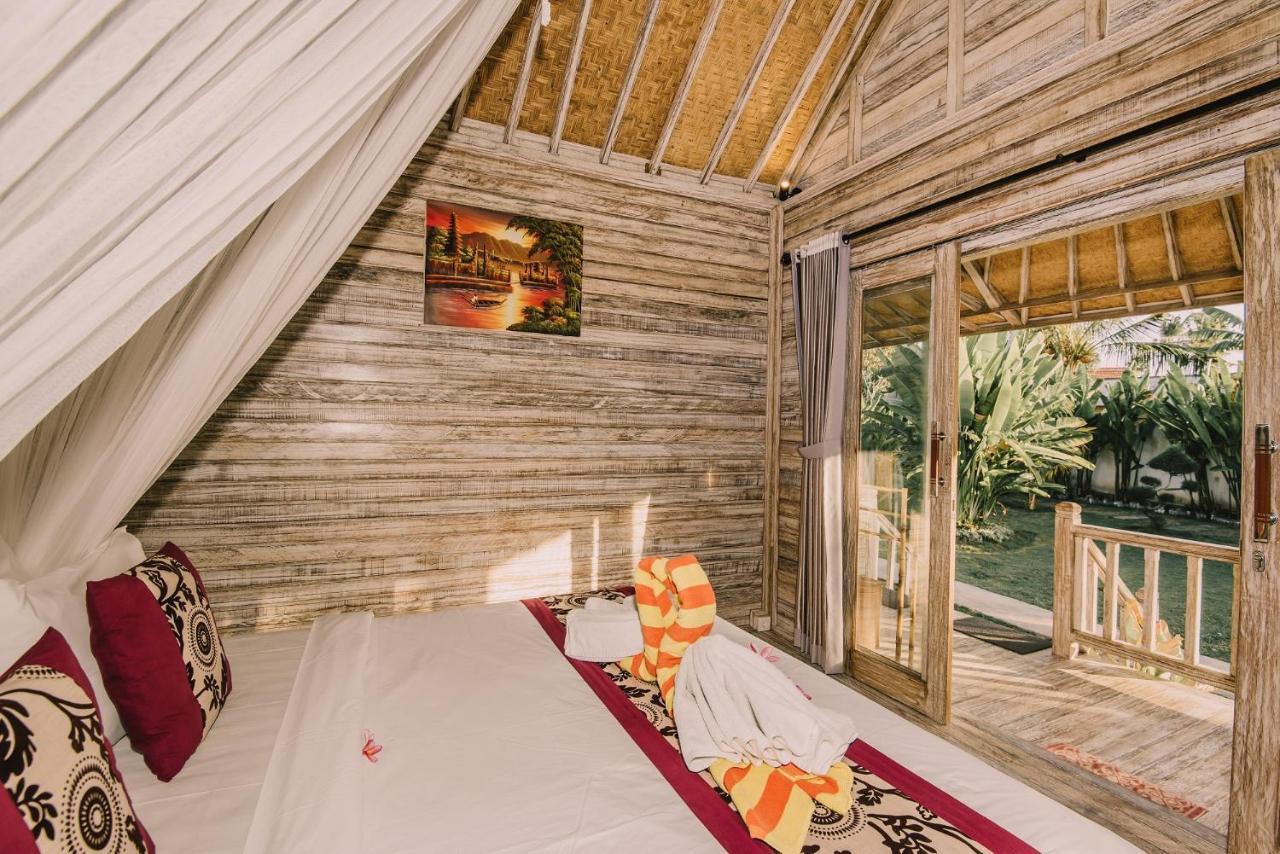 The Bridge Huts Hotel Nusa Lembongan  Exterior photo